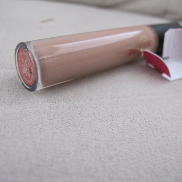 New Be a 10 Lip Gloss - Picture 6 of 6